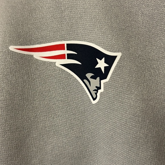 Nike New England Patriots Full Zip Hooded Sweatshirt - Picture 2 of 6